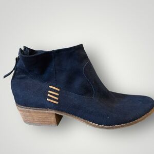 Dolce Vita Navy Blue Suede Coastal Cowgirl Block Heel Ankle Boots Size 9.5